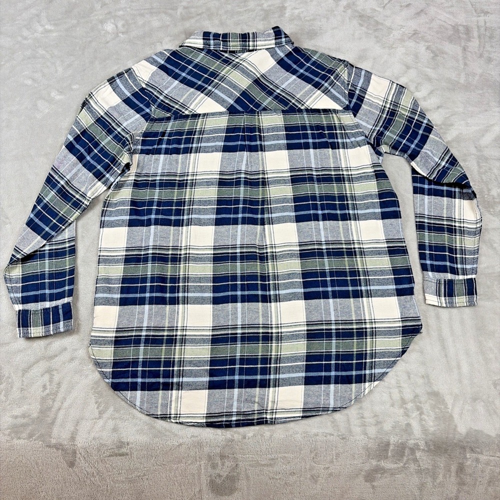 GAP Shirt Women's L Blue Plaid Long Sleeve Button Down Relaxed Fit Flannel NWT - Picture 2 of 11